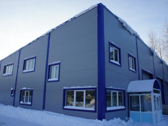 Грузовое СТО из сэндвич-панелей